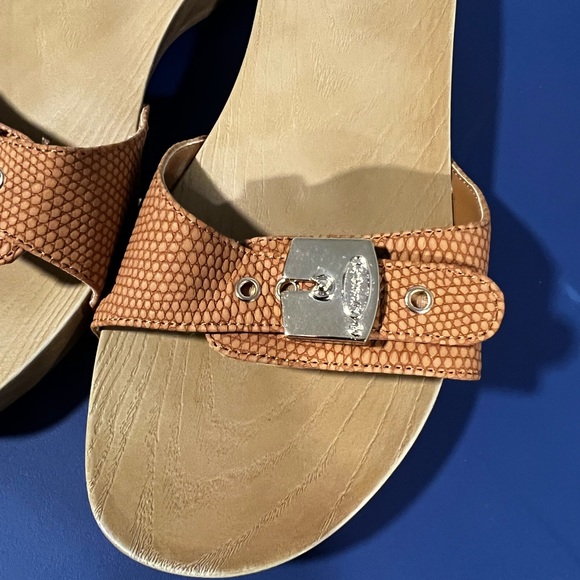 Dr. Scholl's Slides - Picture 4 of 6